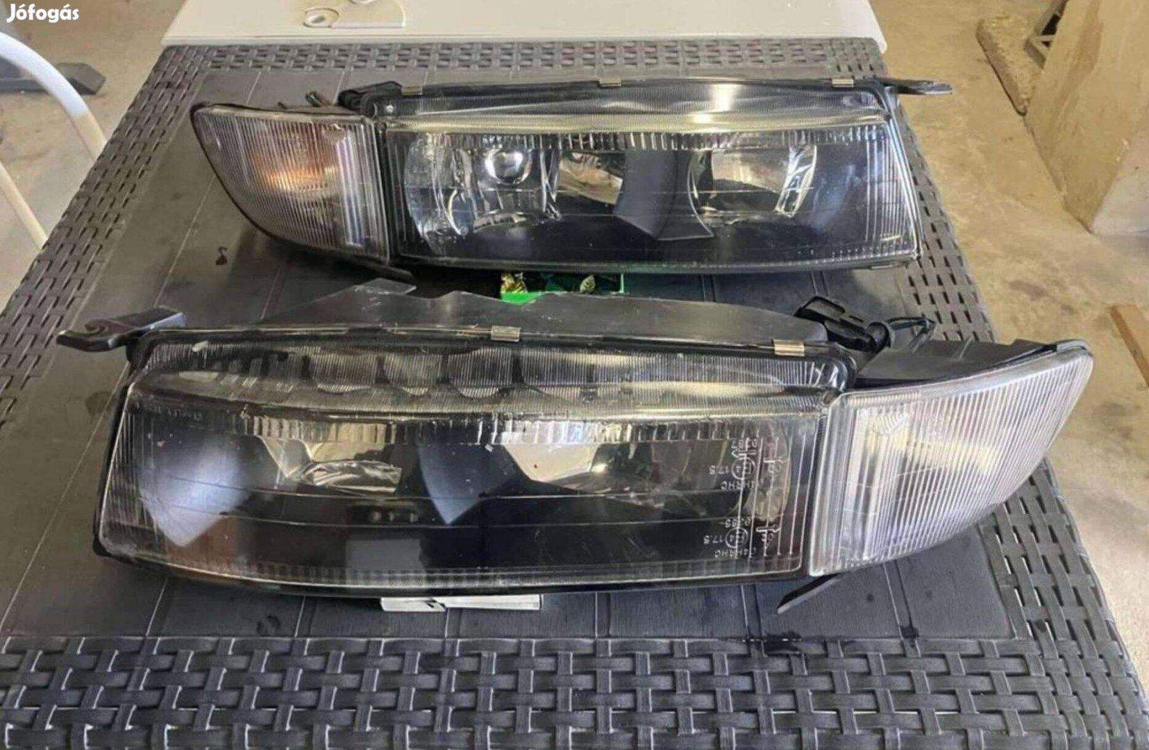Mitsubishi Galant fényszóró pár