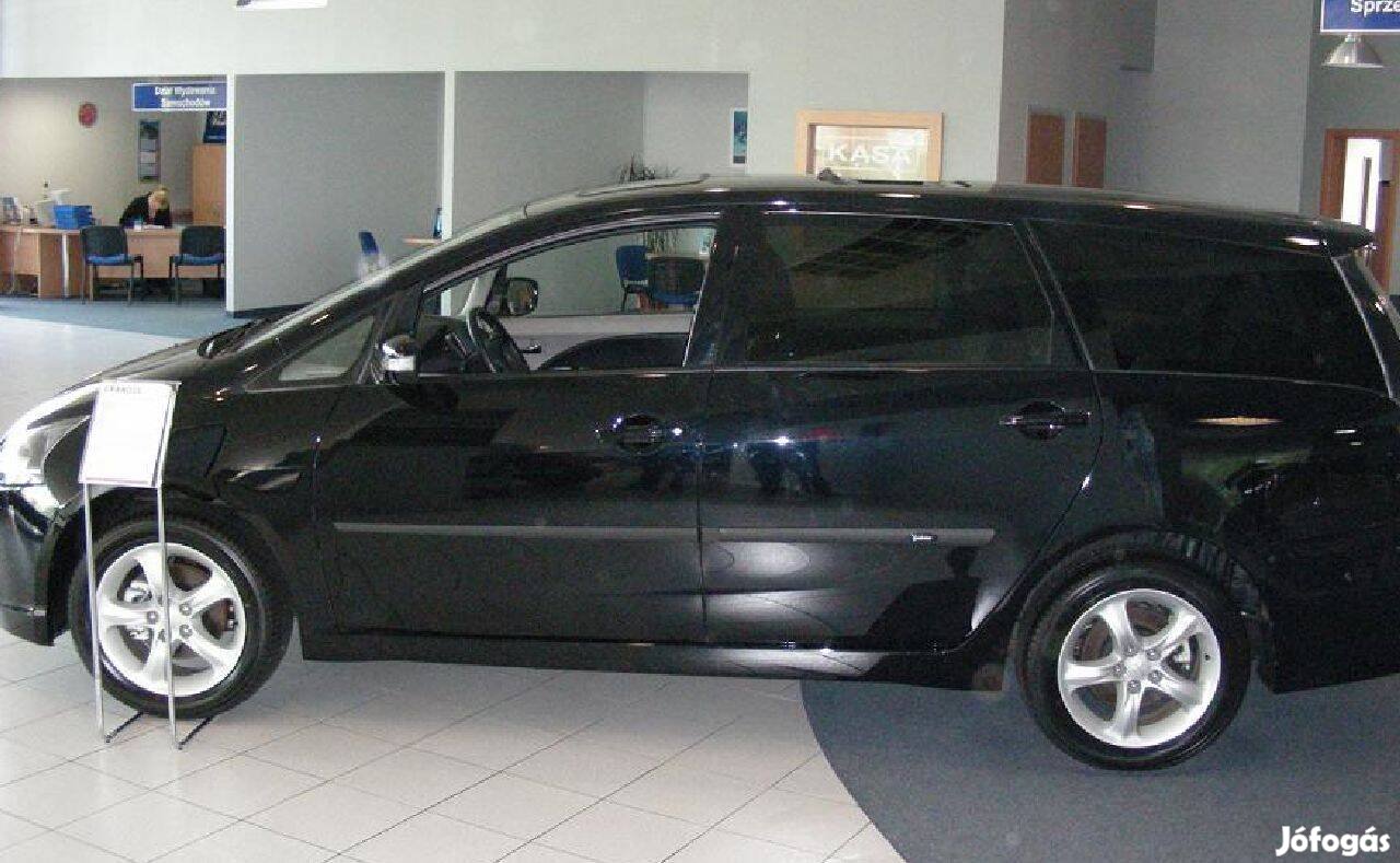 Mitsubishi Grandis Ajtóvédő Díszléc Oldalcsík