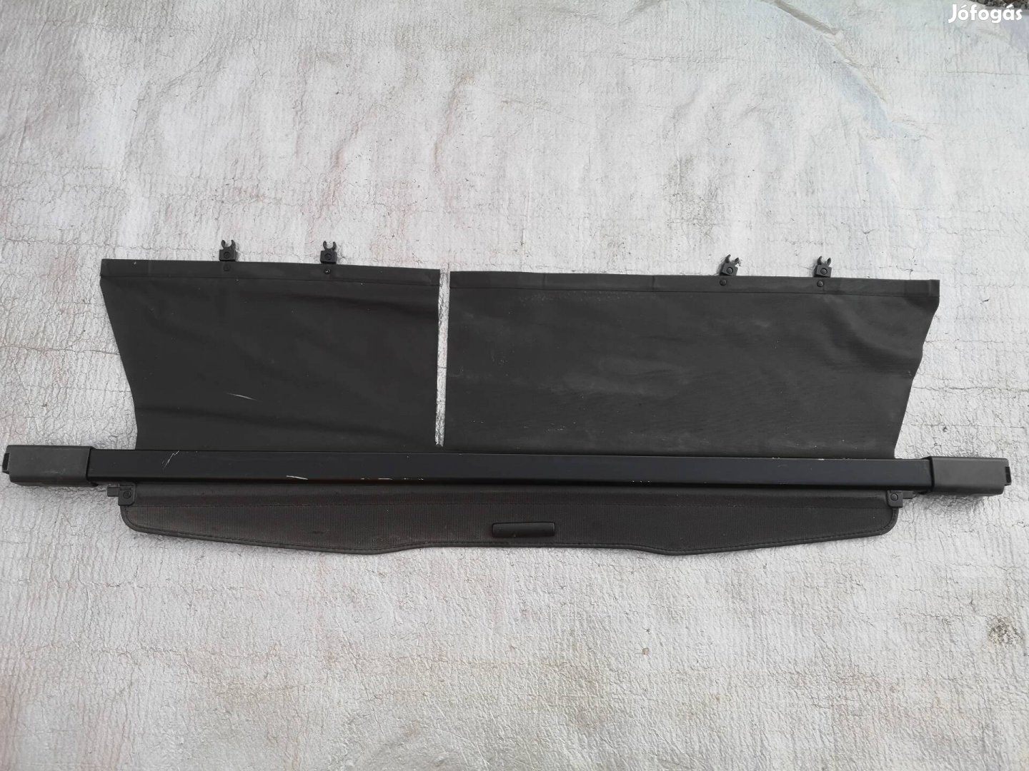 Mitsubishi Grandis csomagtér roló kalaptartó 