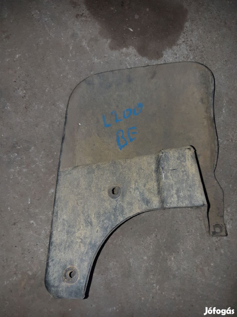 Mitsubishi L200 06-14 Bal Első Sárfogó Gumi