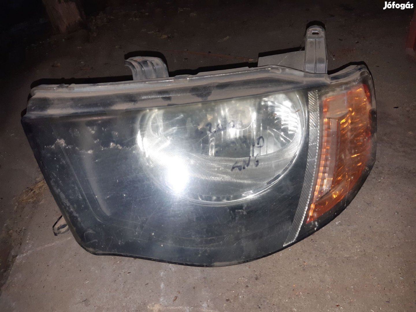 Mitsubishi L200 06-14 Első Lámpa Fényszóró