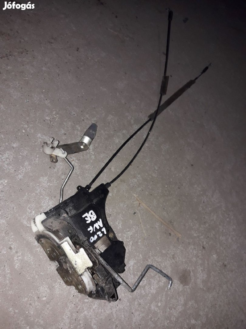 Mitsubishi L200 06-14 Jobb Első Ajtó Zárszerkezet