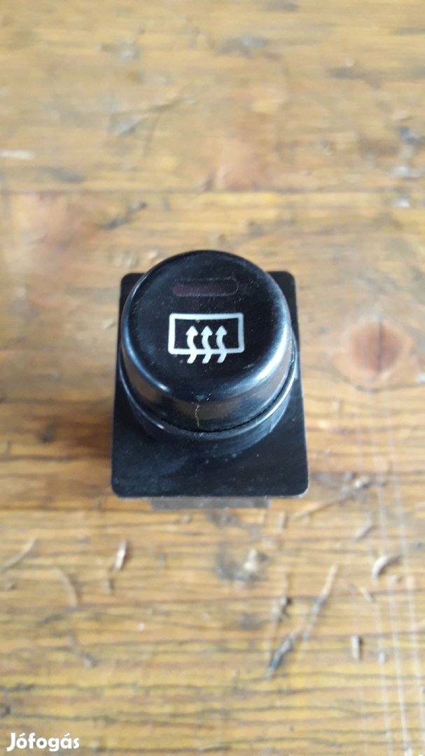 Mitsubishi L200 98-05 Hátsó Szélvédőfűtés Kapcsoló