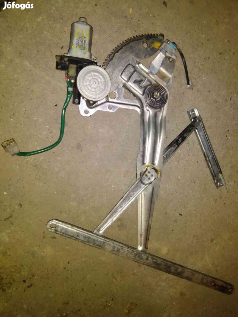 Mitsubishi L200 98-05 Jobb Első Ablakemelő Szerkezet