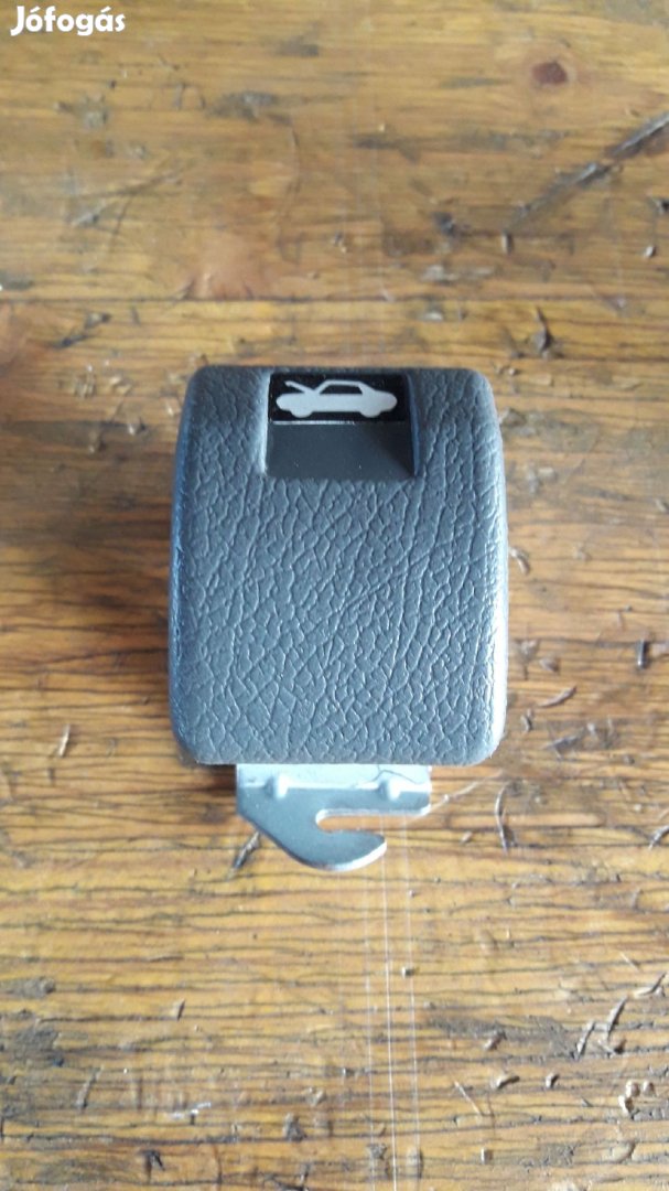 Mitsubishi L200 98-05 Motorháztető Nyitó