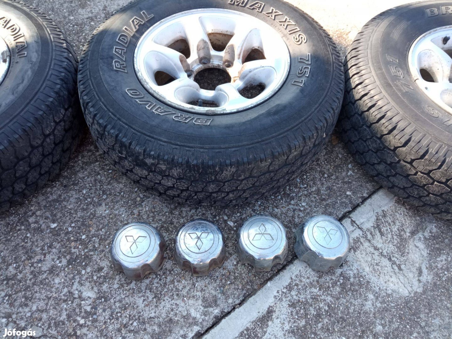 Mitsubishi L200Pajero gyári alumínium felni garnitúra