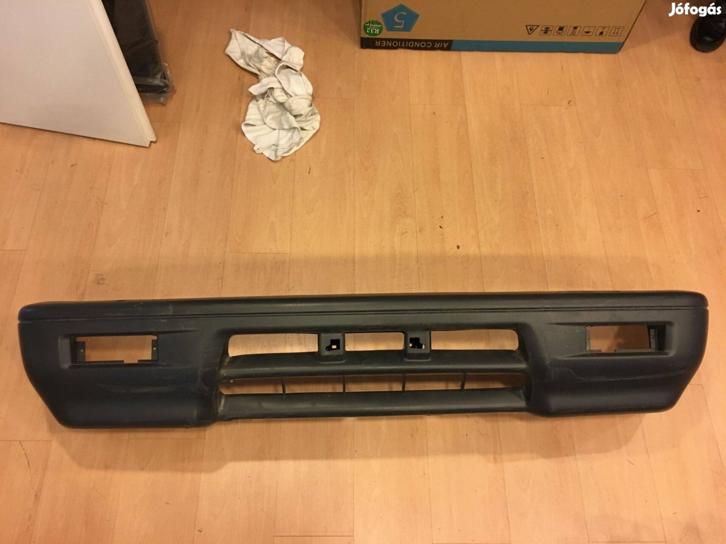 Mitsubishi L200 első lökhárító 1992-96