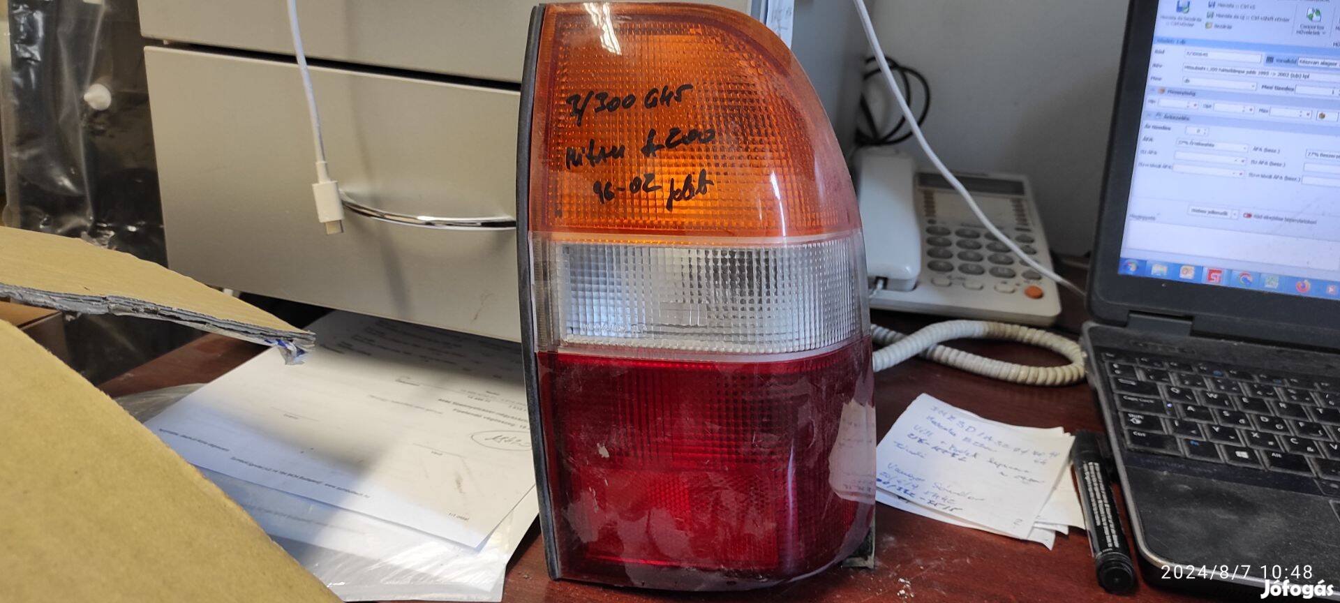 Mitsubishi L200 hátsólámpa jobb 1995 -> 2002