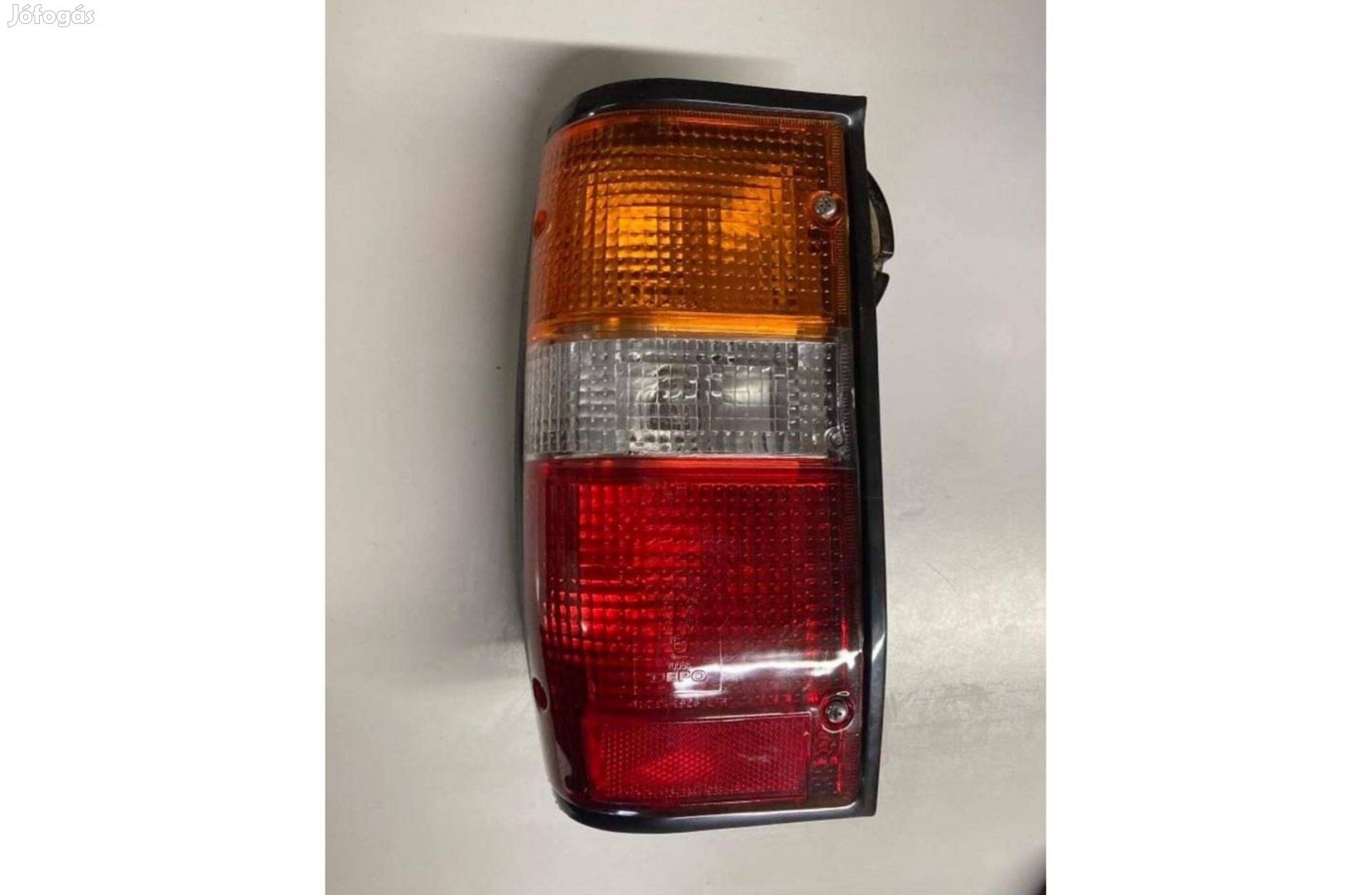 Mitsubishi L200 lámpa. Új