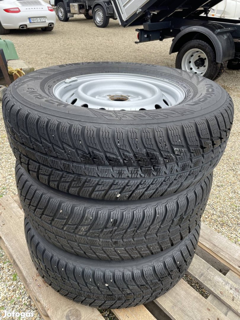 Mitsubishi L200 téli gumi szett 245/70 R16 