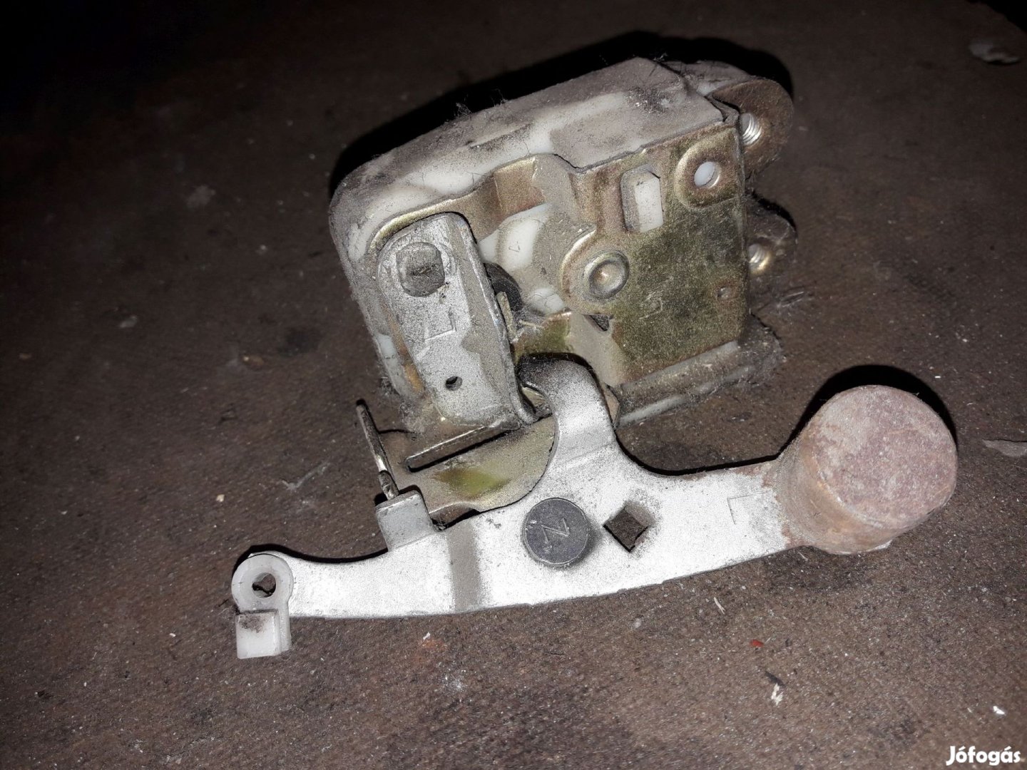 Mitsubishi L300 Bal Tolóajtó Zárszerkezet