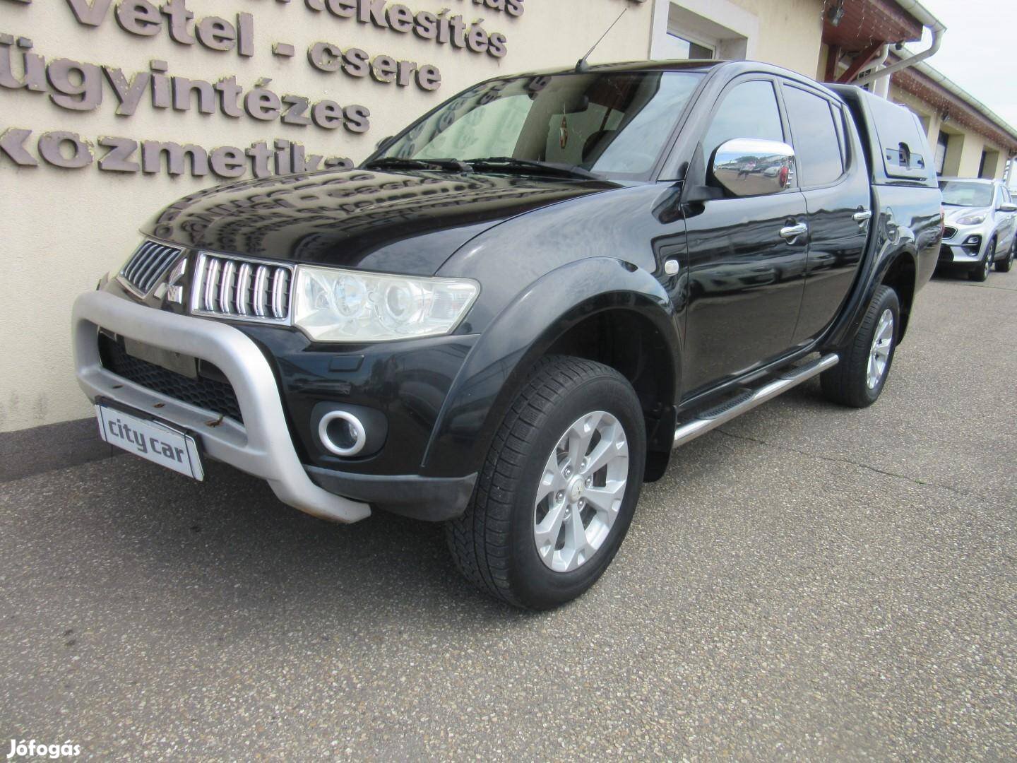 Mitsubishi L 200 Pick Up 2.5 D DC Instyle A T B...