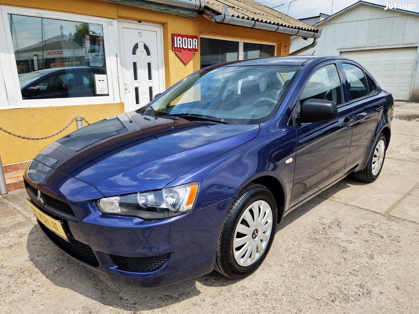 Mitsubishi Lancer 1.5 Inform