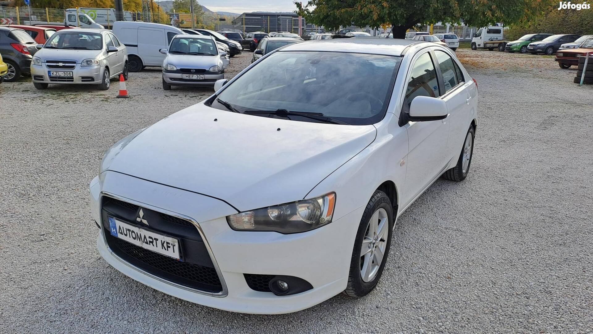 Mitsubishi Lancer 1.5 Invite