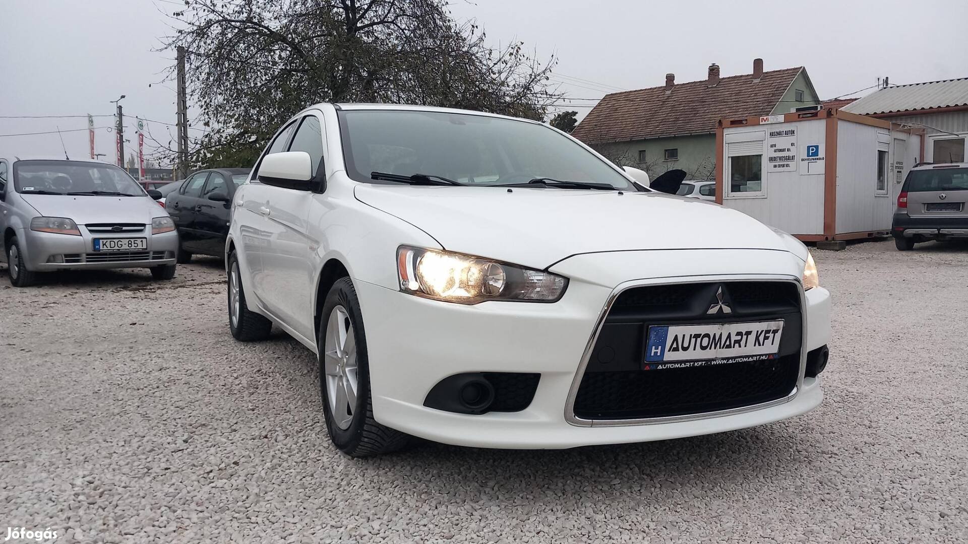 Mitsubishi Lancer 1.5 Invite Sportback Szép áll...