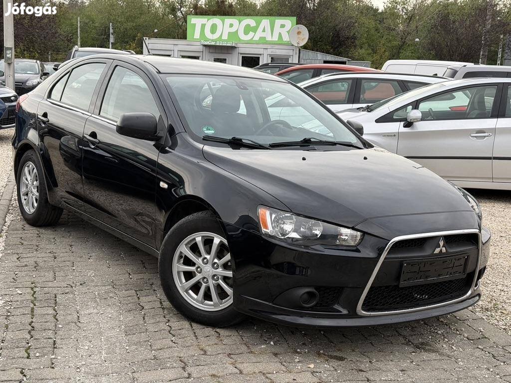 Mitsubishi Lancer Sportback 1.6 Intense AS&G