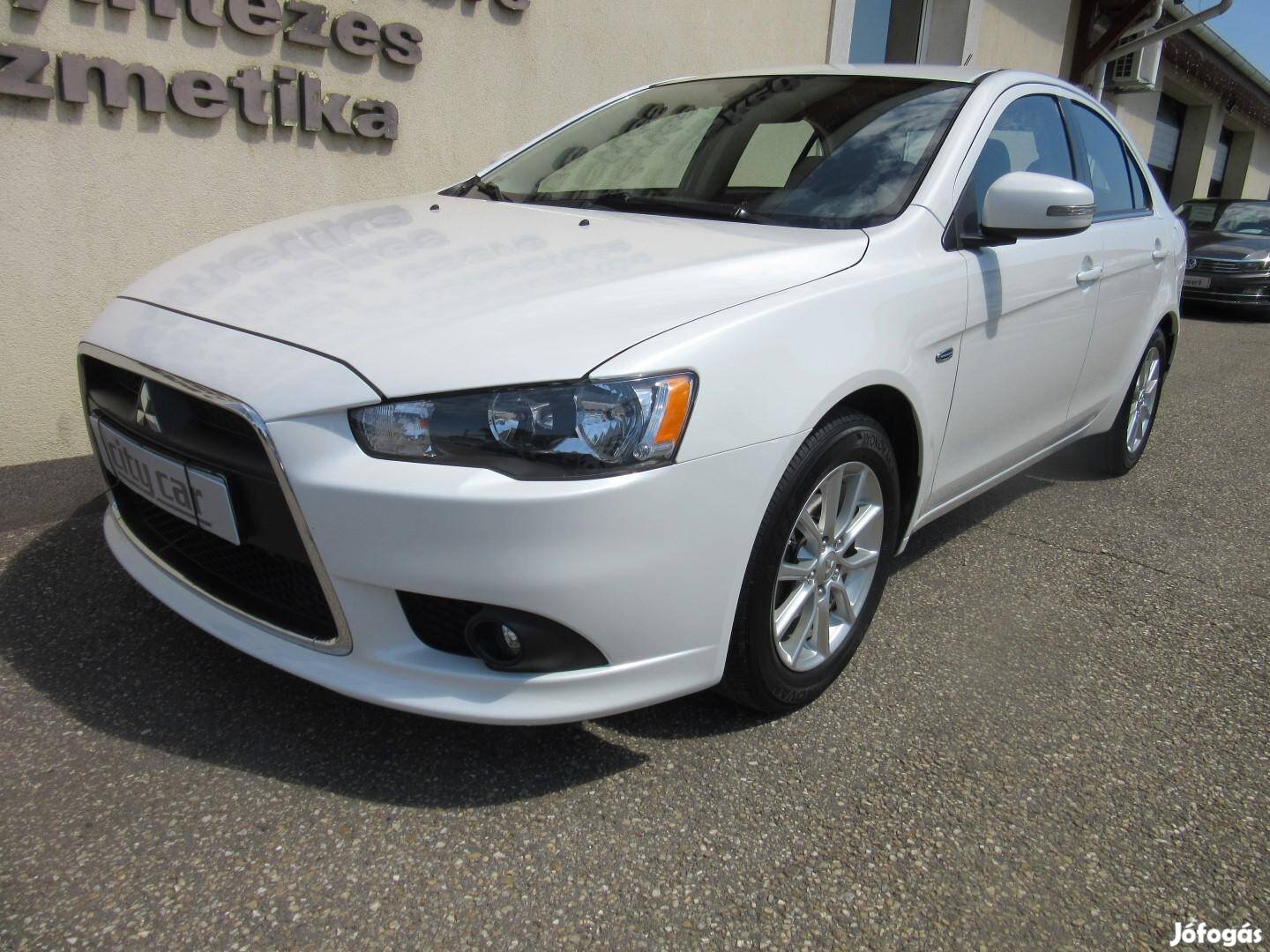 Mitsubishi Lancer Sportback 1.6 Invite EU6 74 E...