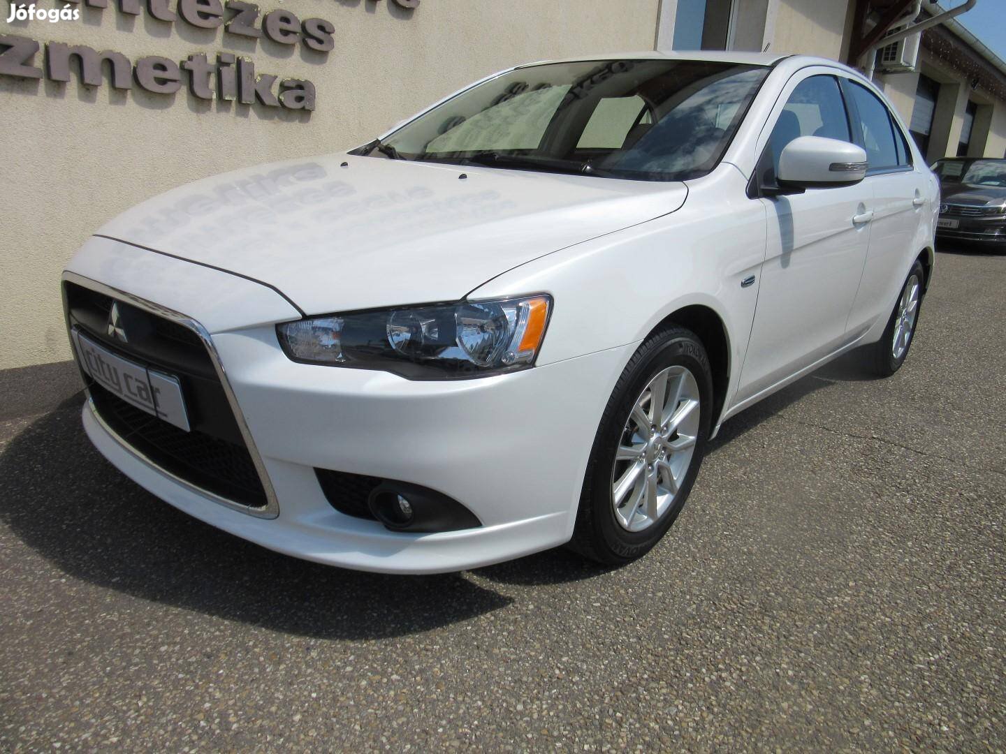Mitsubishi Lancer Sportback 1.6 Invite EU6 74 E...