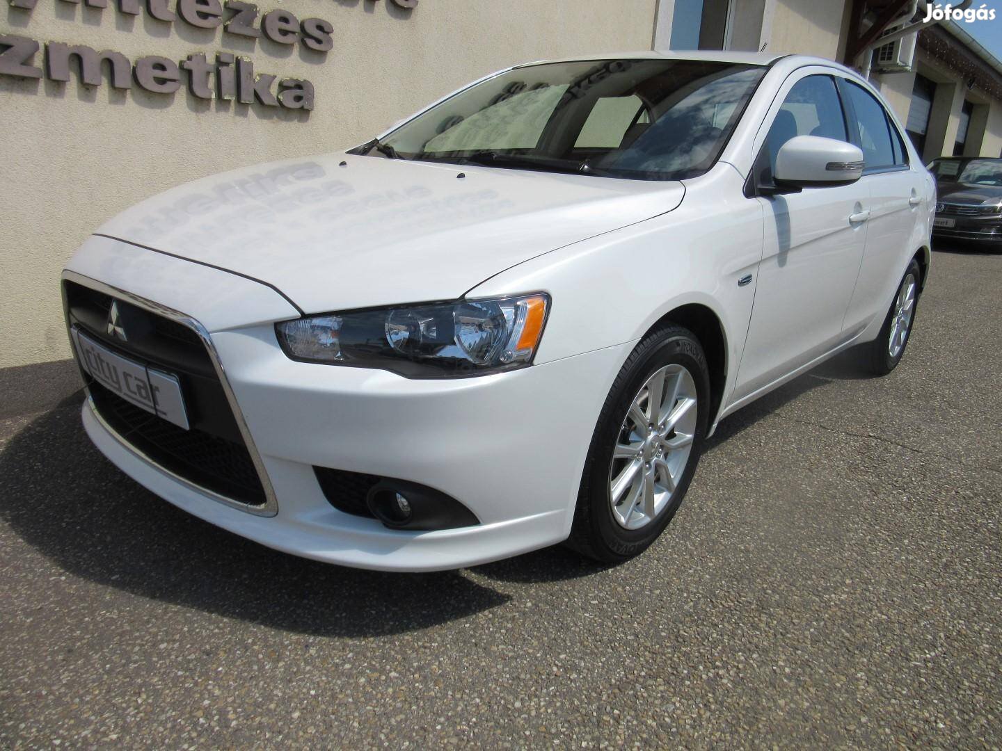 Mitsubishi Lancer Sportback 1.6 Invite EU6 74 E...
