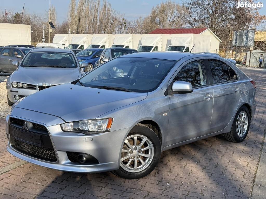 Mitsubishi Lancer Sportback 1.6 Invite Xenon.Te...