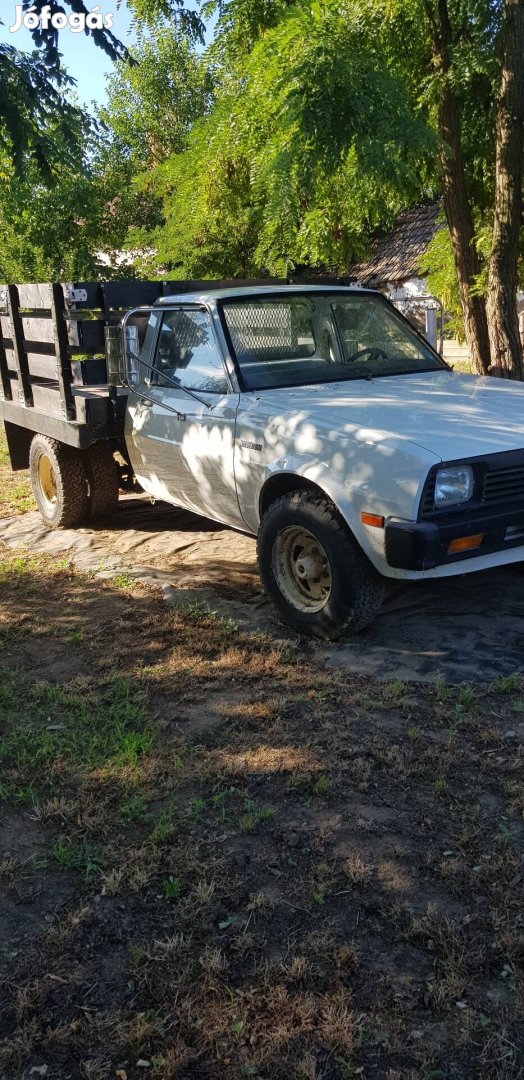 Mitsubishi Mighty Max stake bed