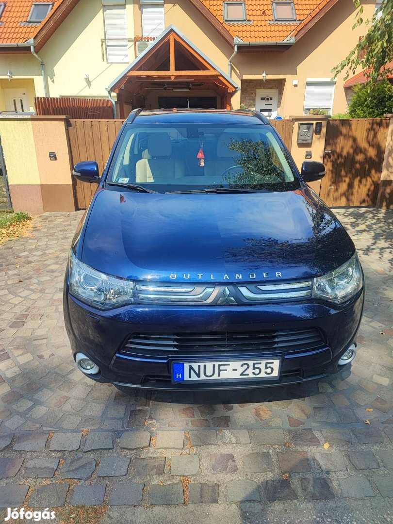 Mitsubishi Outlander 2013