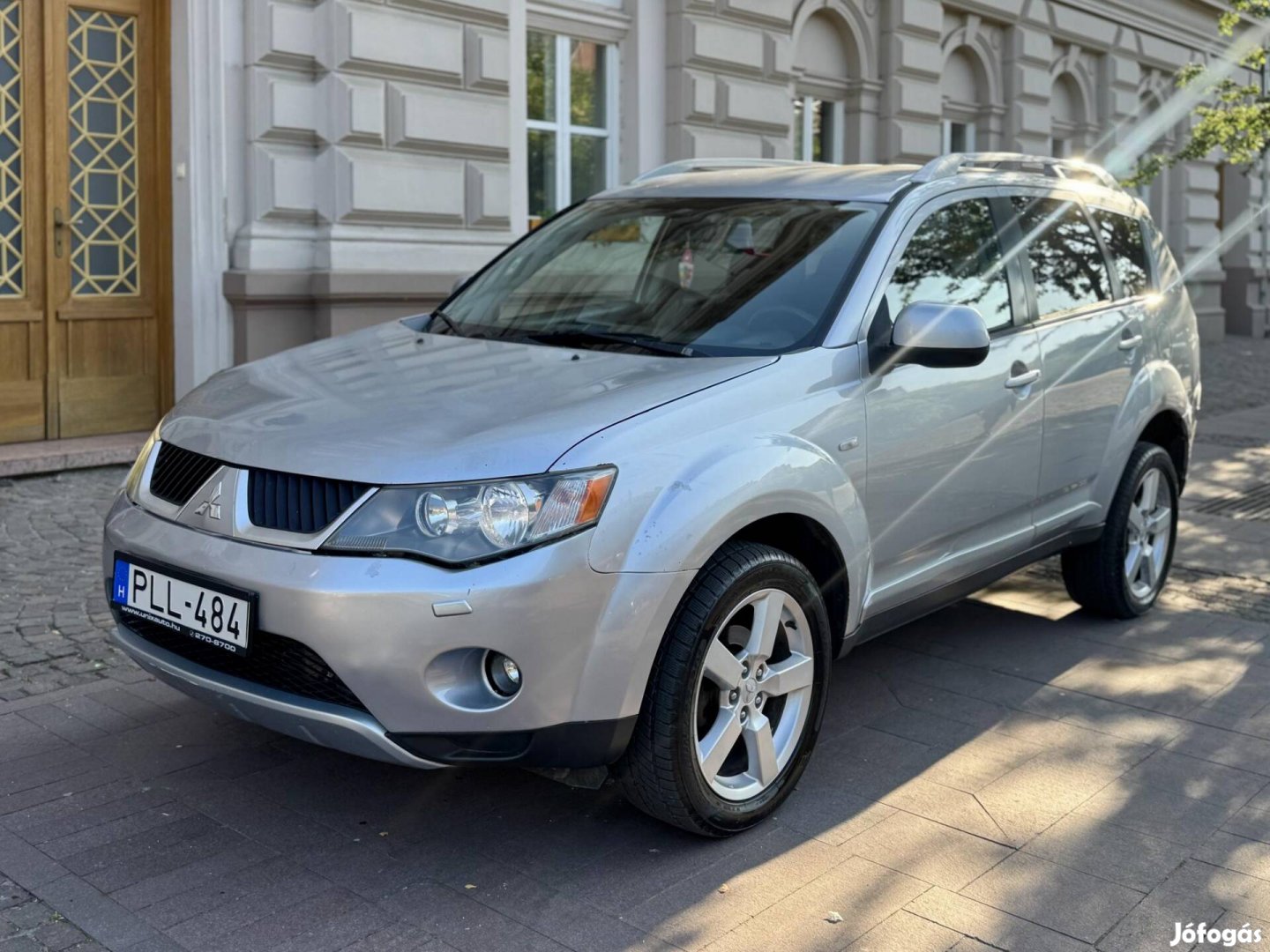 Mitsubishi Outlander 2.0 DI-D Instyle Vonóhorog