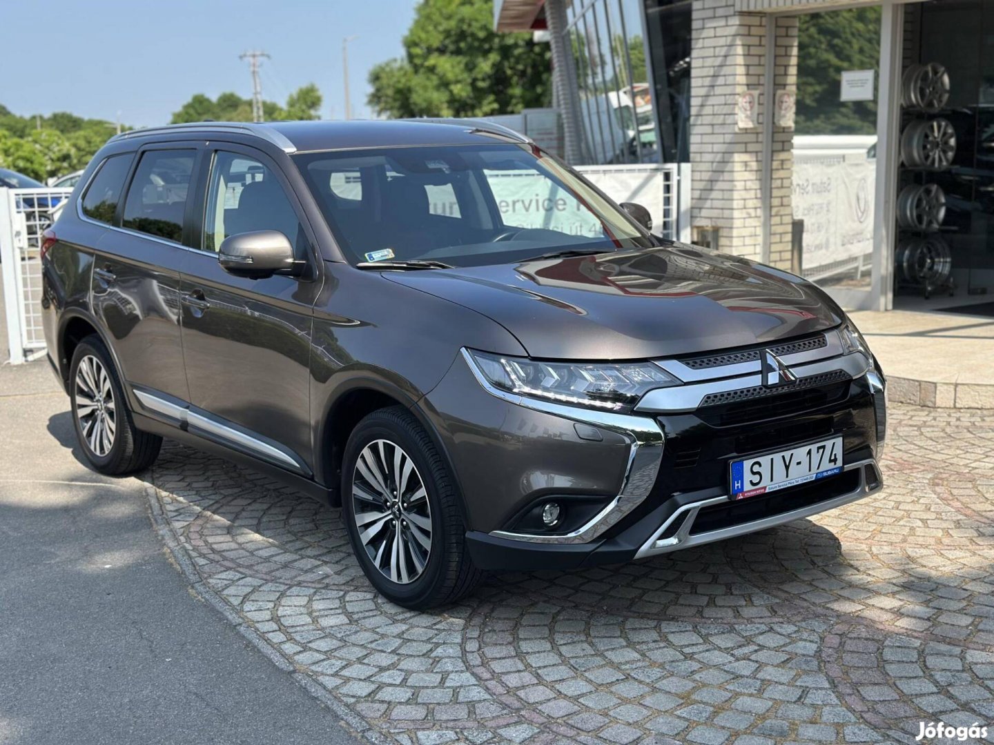 Mitsubishi Outlander 2.0 Mivec Family Safety 4W...