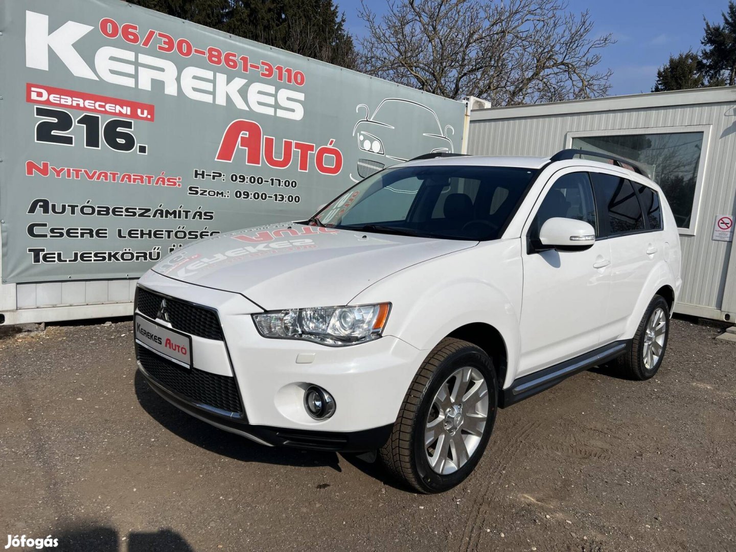 Mitsubishi Outlander 2.0 Mivec Invite 2WD LE SZ...