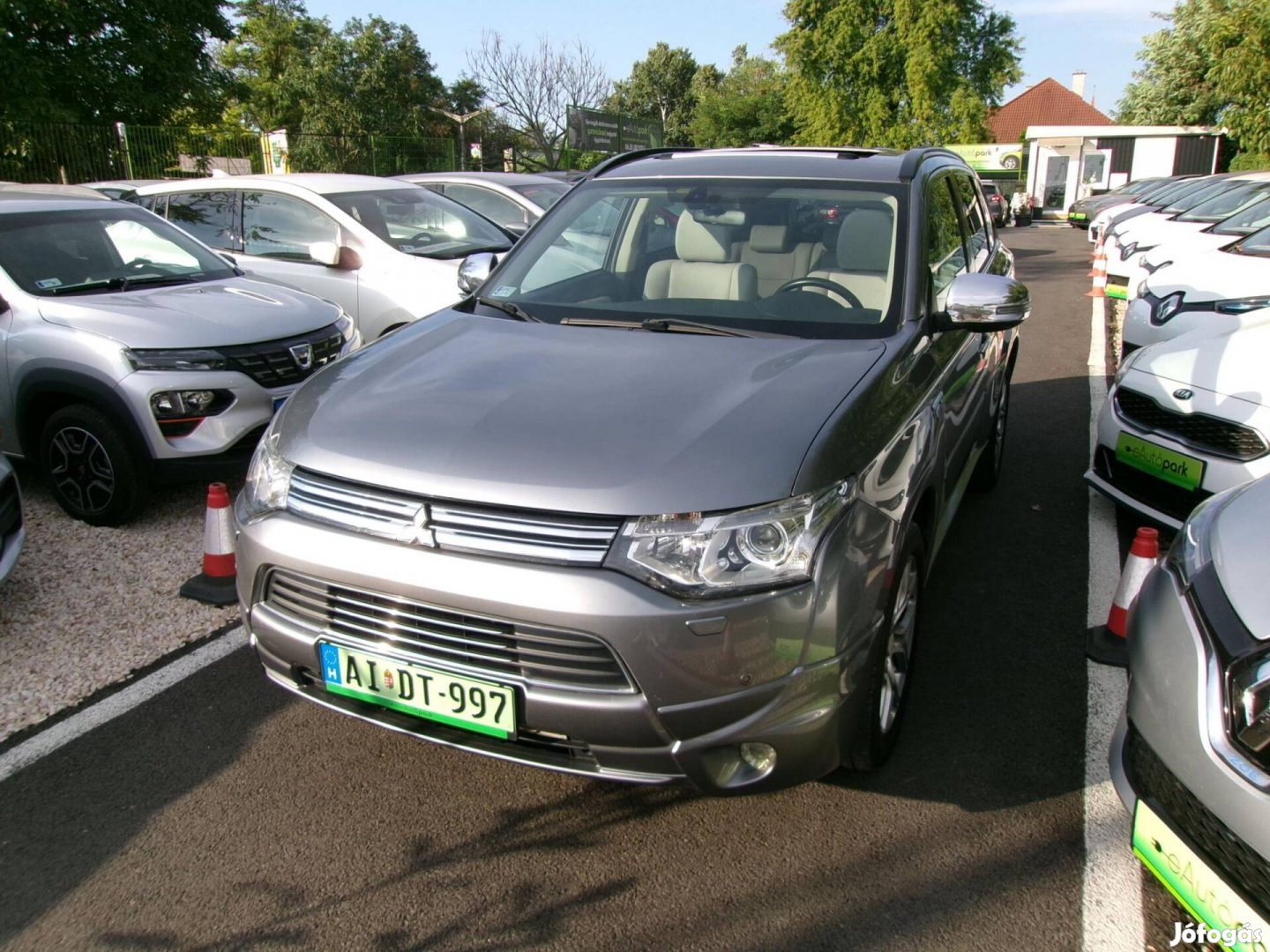 Mitsubishi Outlander 2.0 Phev Instyle Navi 4WD...