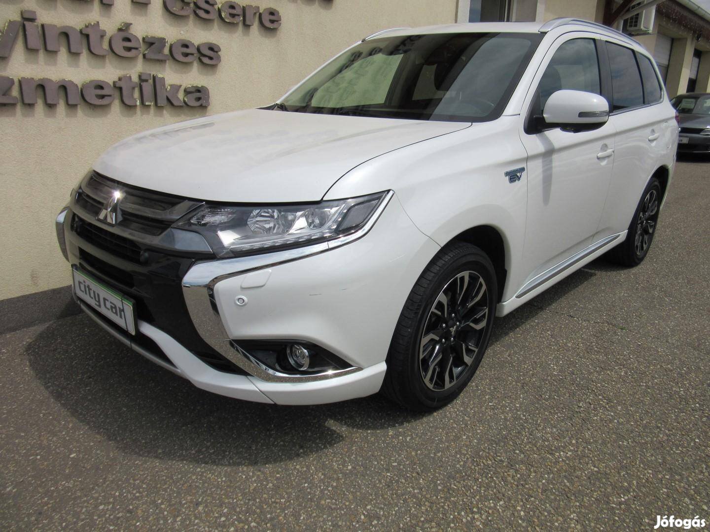 Mitsubishi Outlander 2.0 Phev Instyle Navi 4WD...