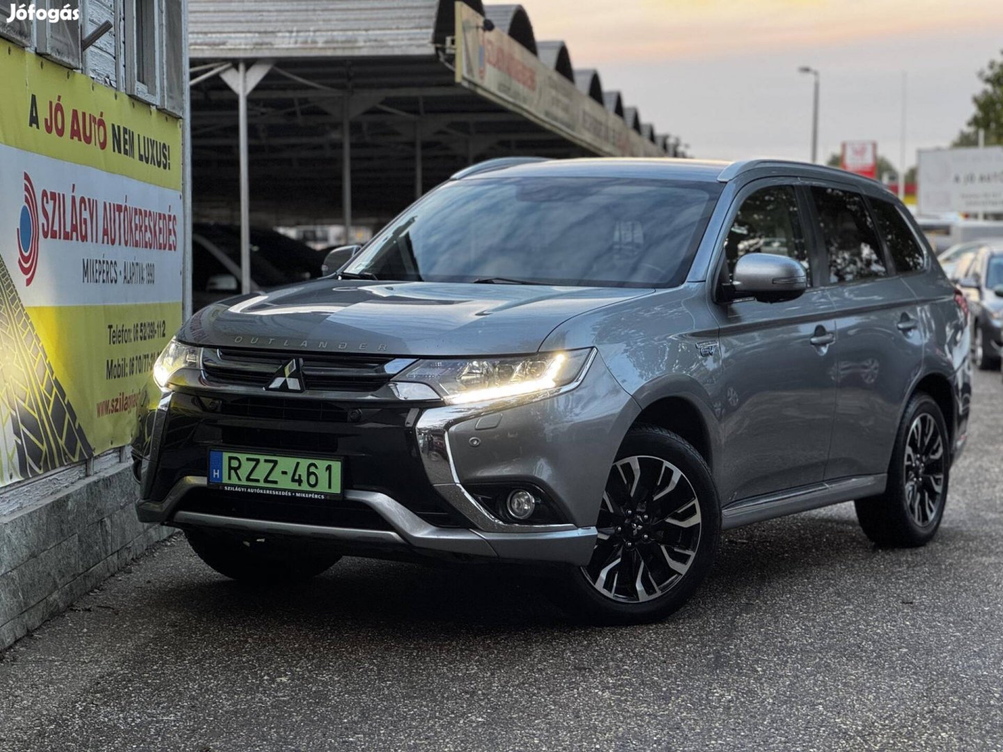Mitsubishi Outlander 2.0 Phev Instyle Navi 4WD...