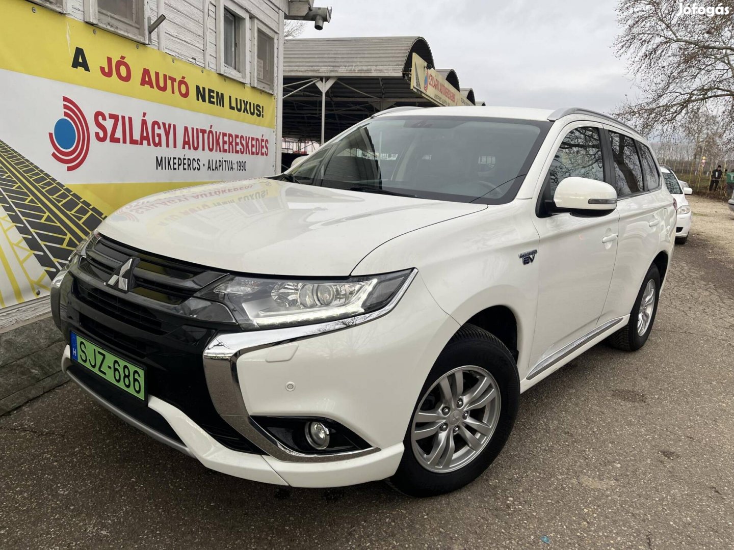 Mitsubishi Outlander 2.0 Phev Instyle Navi 4WD...