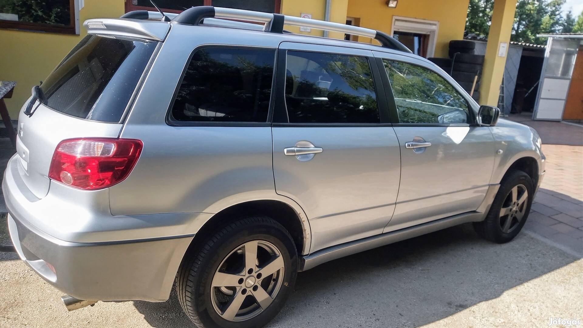 Mitsubishi Outlander 2.0 benzin