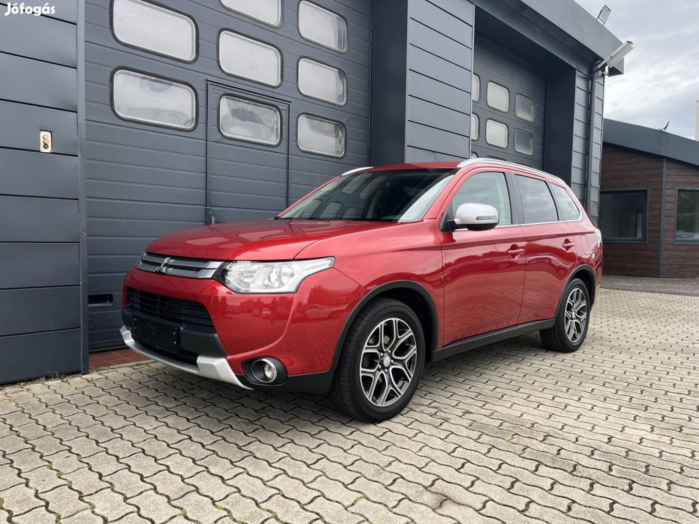 Mitsubishi Outlander 2.2 DI-D Instyle Navi 4WD...
