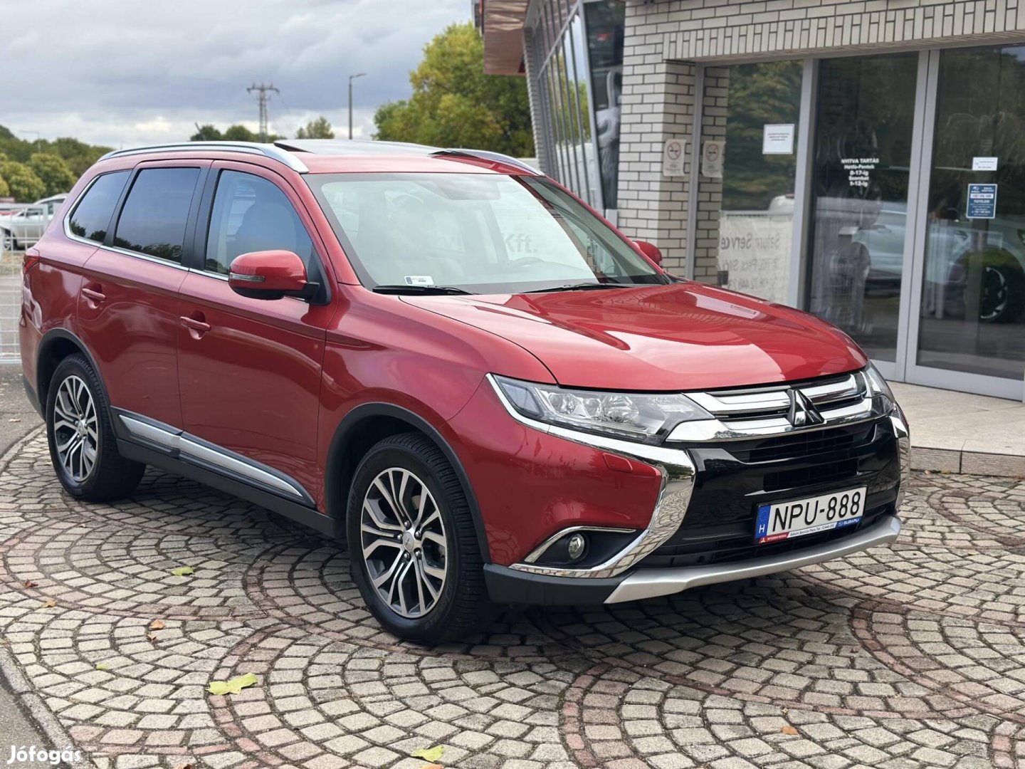 Mitsubishi Outlander 2.2 DI-D Instyle Navi 4WD...