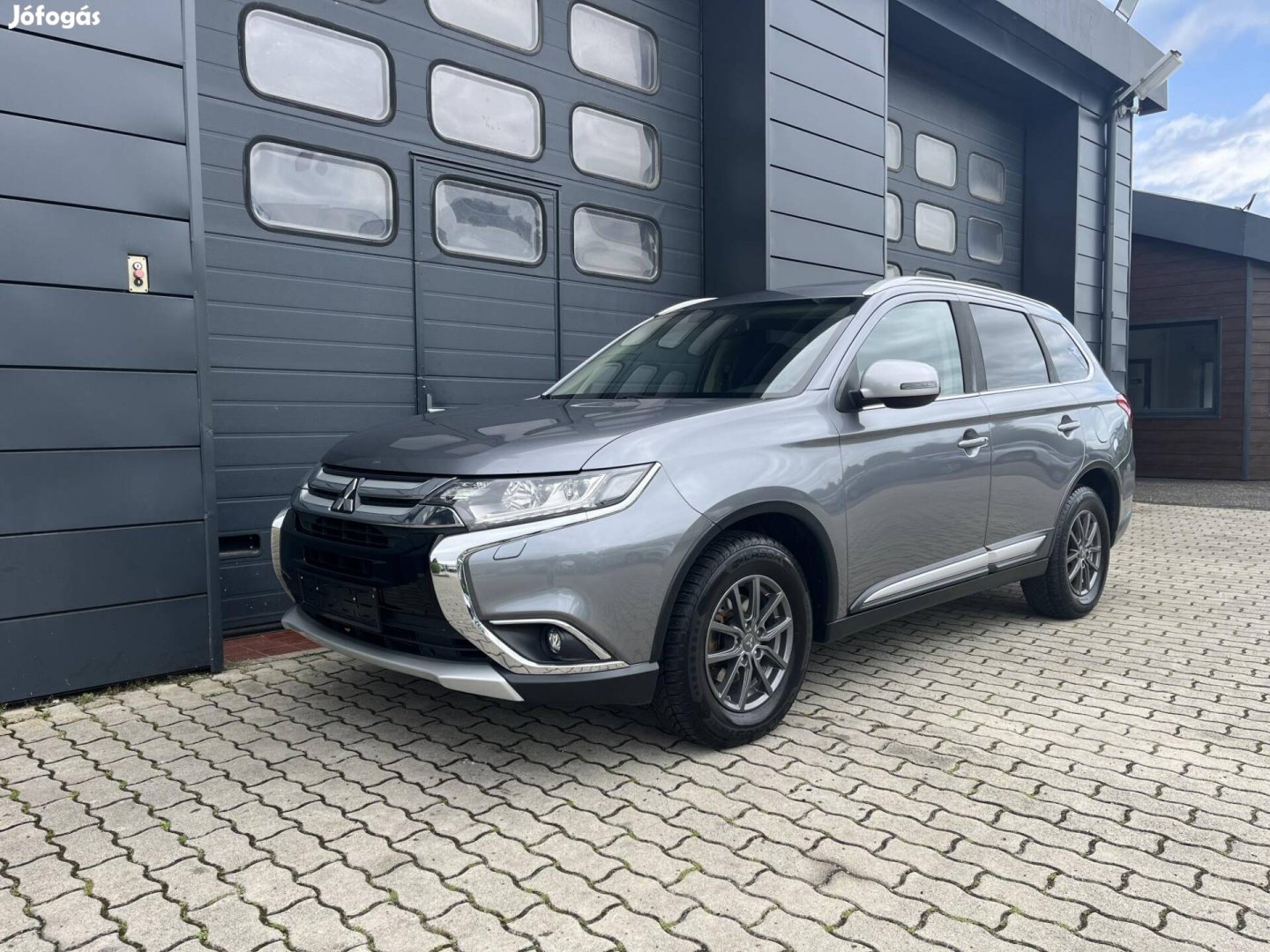 Mitsubishi Outlander 2.2 DI-D Instyle Premium 4...