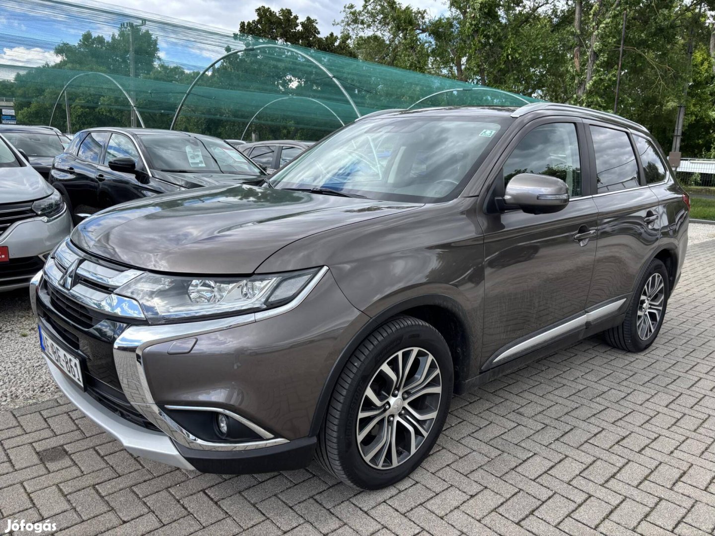 Mitsubishi Outlander 2.2 DI-D Instyle Premium 4...
