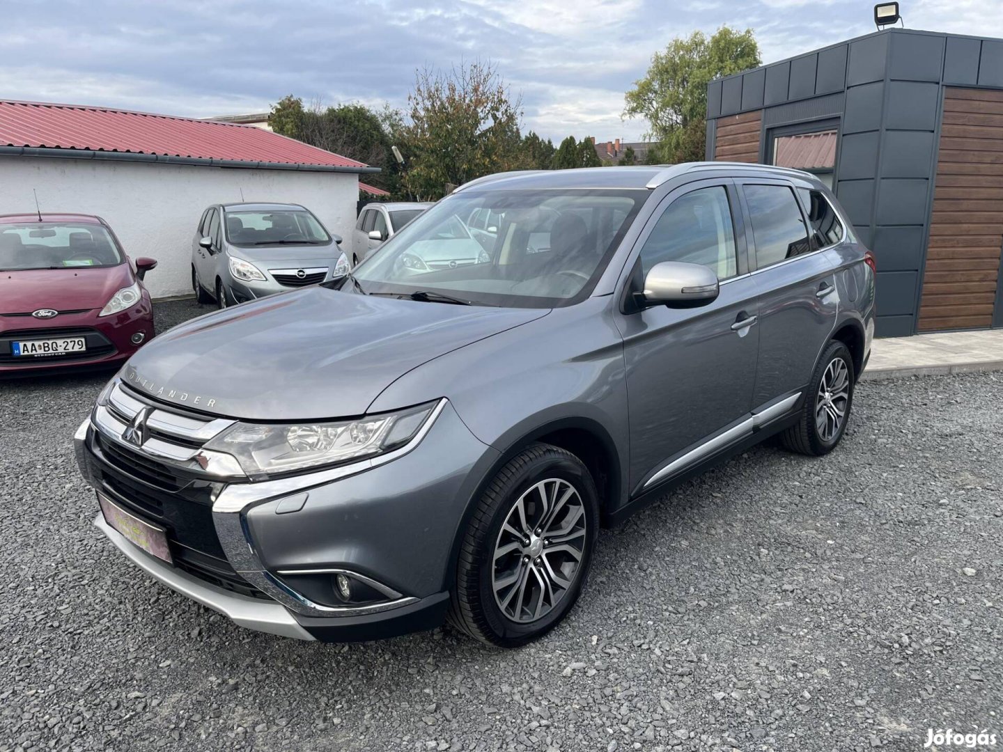 Mitsubishi Outlander 2.2 DI-D Intense Plus 4WD...