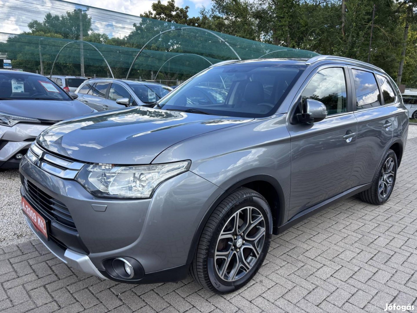 Mitsubishi Outlander 2.2 DI-D Intense Plus 4WD...