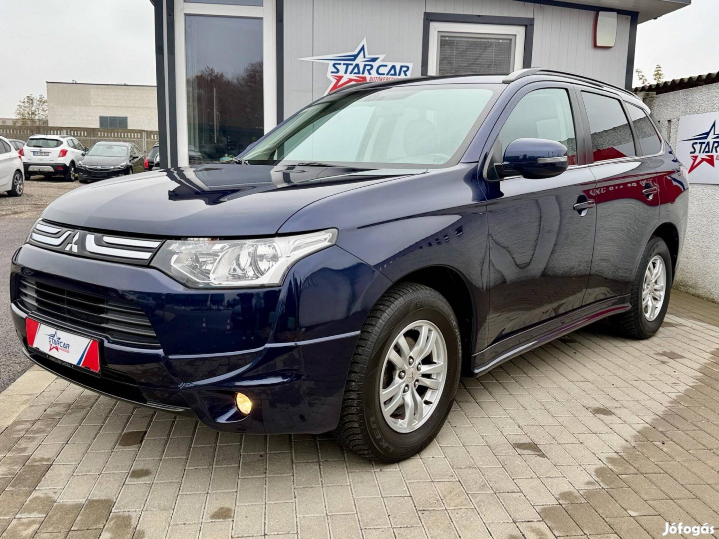 Mitsubishi Outlander 2.2 D Instyle Navi 2WD / V...