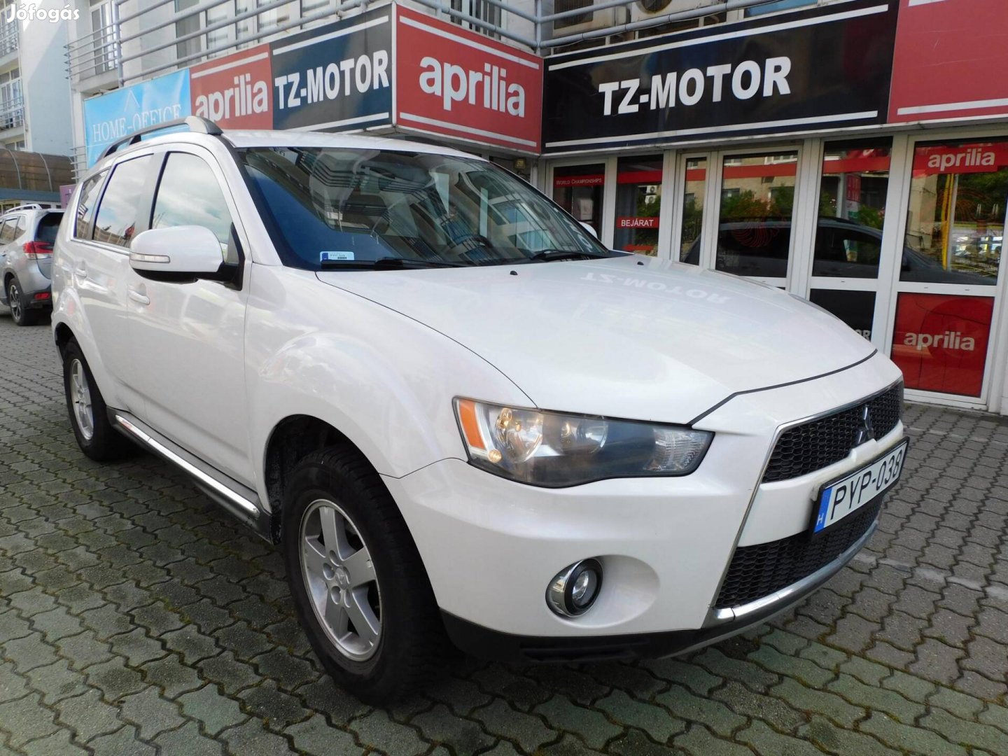 Mitsubishi Outlander 2.2 D Instyle Navi TC-SST EU5