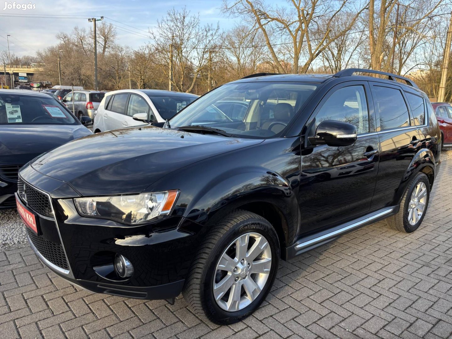 Mitsubishi Outlander 2.2 D Intense Plus 4WD Meg...