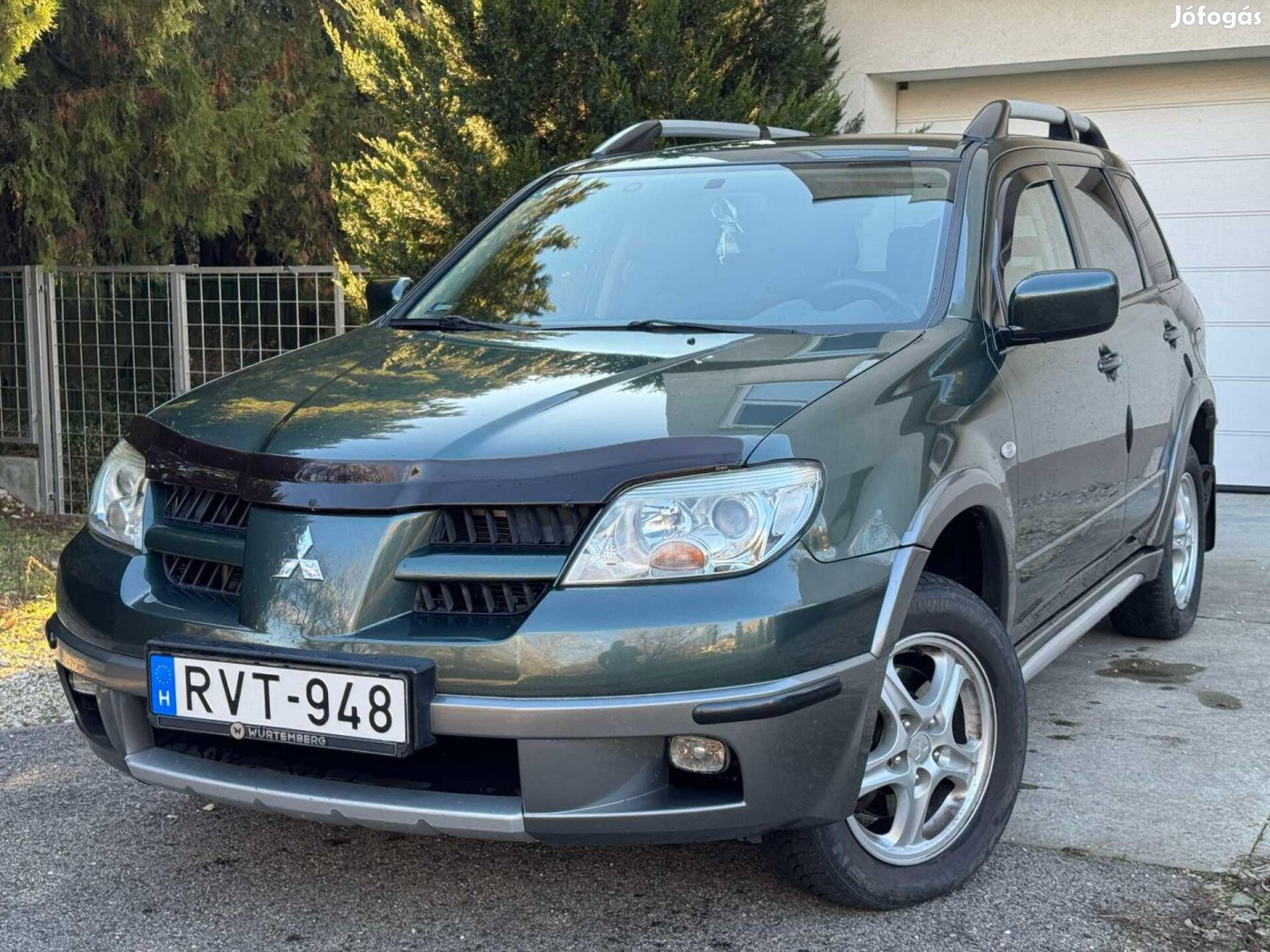 Mitsubishi Outlander 2.4 Intense 4WD Szép Állap...