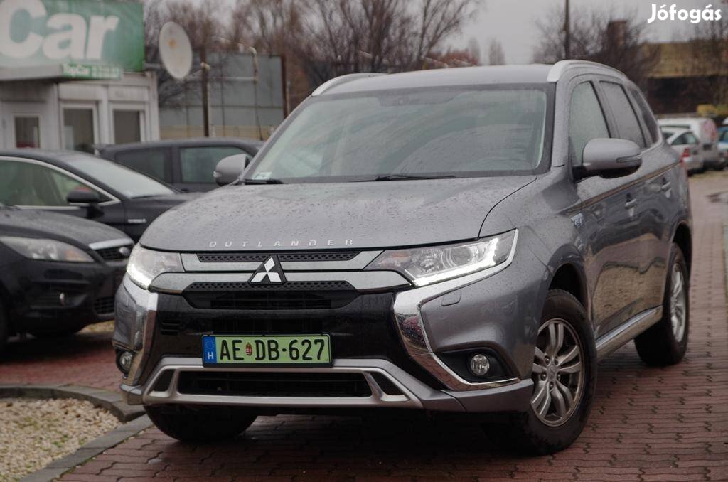 Mitsubishi Outlander 2.4 Phev Elegance 4WD CVT...