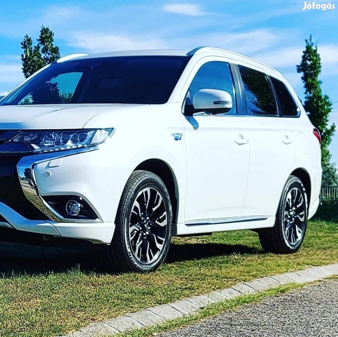 Mitsubishi Outlander küszöb borítás - Műanyag - króm - Új