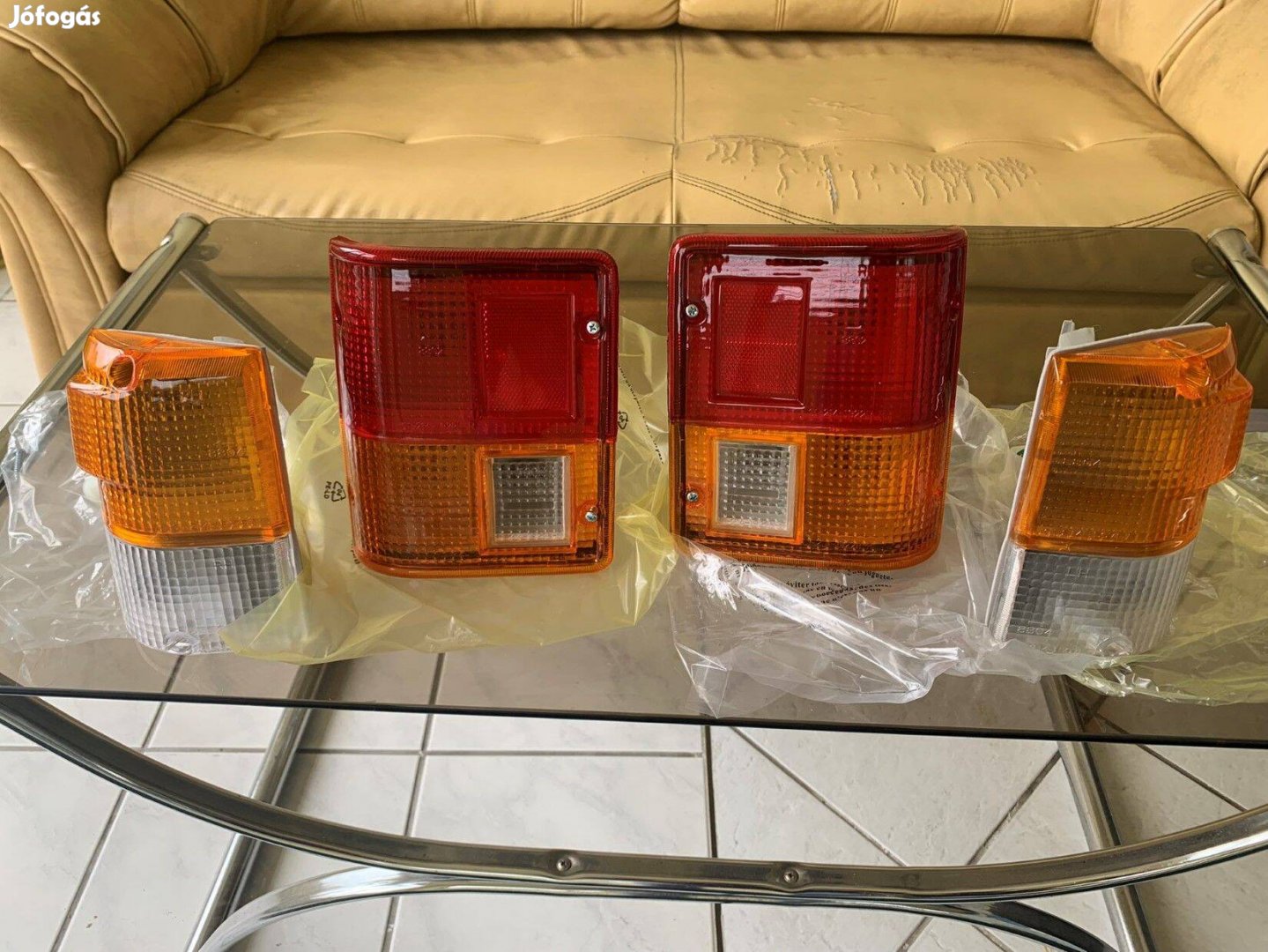 Mitsubishi Pajero 1982-1991 alkatrészek, új hátsó lámpa