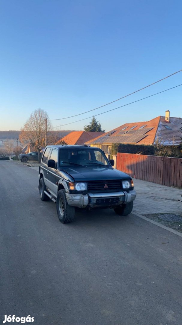 Mitsubishi Pajero 2.5td Bontás