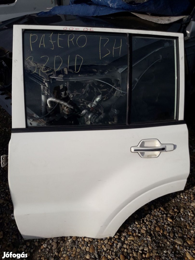 Mitsubishi Pajero Bal Hátsó Ajtó