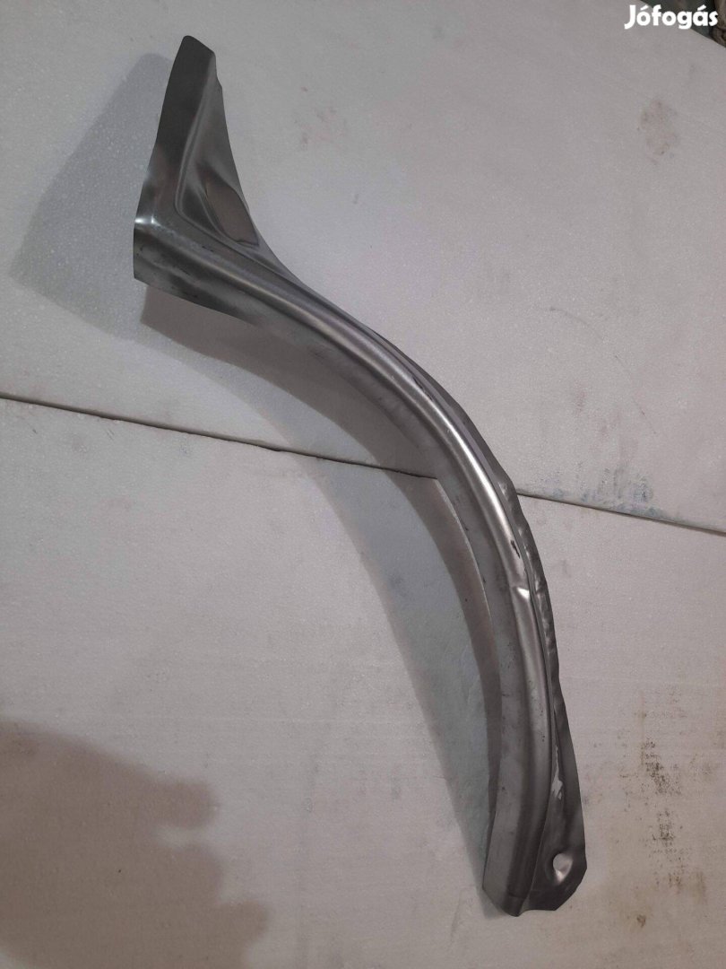 Mitsubishi Pajero II - '91-'99 V20-V40 ötajtós hátsó panel